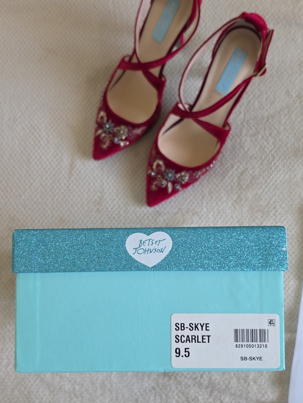 Betsey Johnson Skye Burgundy Red Velvet Heels Size 9.5 Red Wedding Heels - Picture 8 of 13